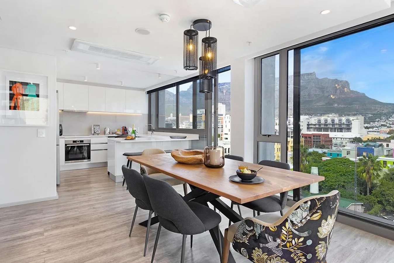 702 On Strand Cape Town - Panoramic Mountain Views 0*,  Νότια Αφρική